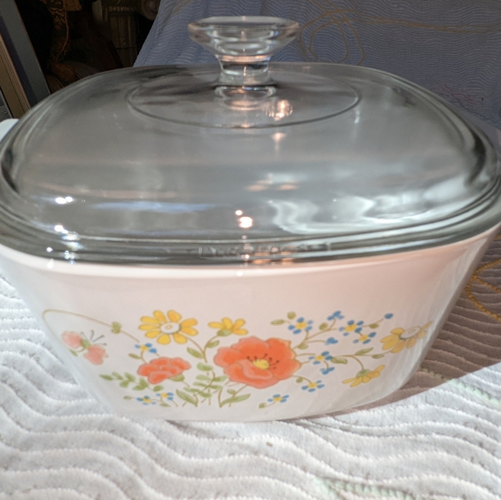 Vintage Wildflower Corning Ware 3 Quart Casserole Dish with Lid